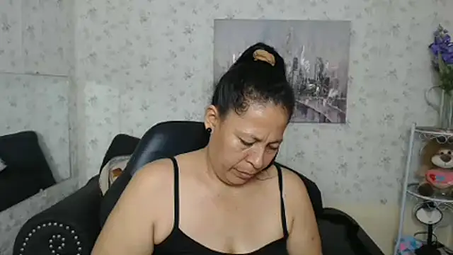 mature martina online show from 07.07.26