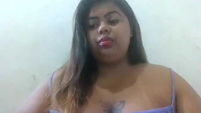 Snapshot of biancabombombbw chatting on 01.06.25 biancabombombbw online show from 01.06.25