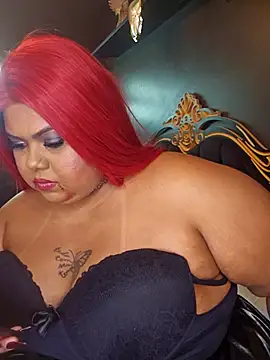 Snapshot of biancabombombbw chatting on 11.01.25 biancabombombbw online show from 11.01.25