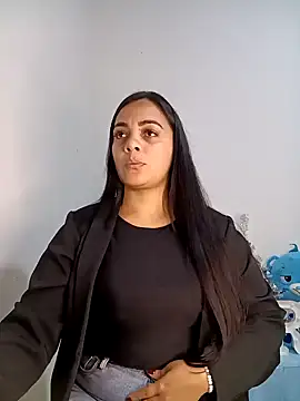 MEGAN X0XX online show from 12.25.24