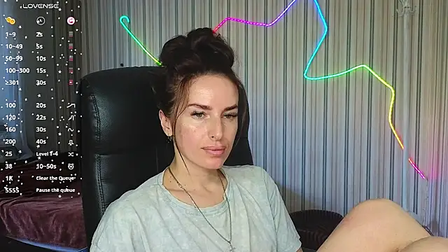 Snapshot of xx_adrihanna_xx chatting on 07.23.26 xx adrihanna xx online show from 07.23.26