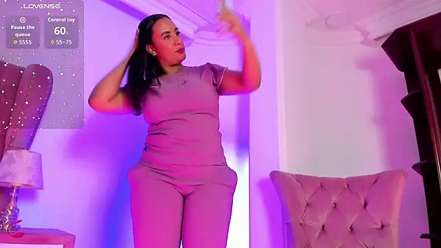 Snapshot of AmyMasson chatting on 02.07.26 AmyMasson online show from 02.07.26