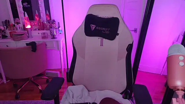 rachelbrooksxx online show from 04.19.26