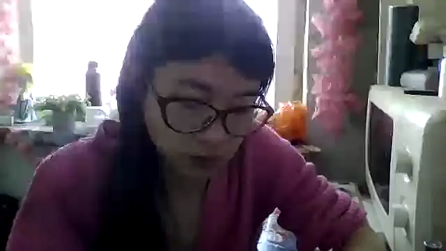 CarlyJoy online show from 03.12.26