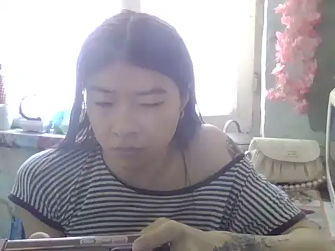 Snapshot of CarlyJoy chatting on 06.21.26 CarlyJoy online show from 06.21.26