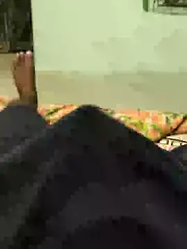 Snapshot of SILENT_FUCKER_01 chatting on 01.29.25 SILENT FUCKER 01 online show from 01.29.25