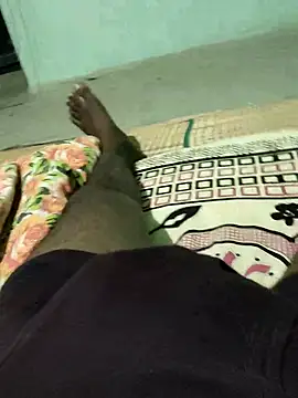 Snapshot of SILENT_FUCKER_01 chatting on 02.22.25 SILENT FUCKER 01 online show from 02.22.25