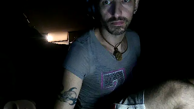 Bi curious86 online show from 09.26.25