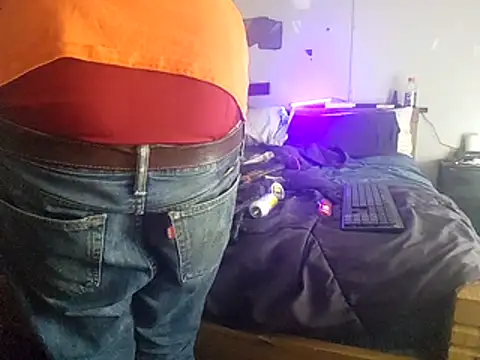 Bi curious86 online show from 04.12.26