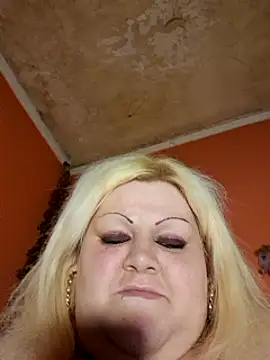 Snapshot of ducicsajsziii chatting on 03.07.25 ducicsajsziii online show from 03.07.25