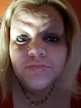 Snapshot of ducicsajsziii chatting on 03.15.25 ducicsajsziii online show from 03.15.25