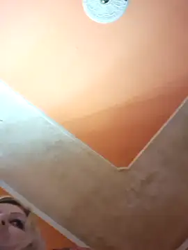 Snapshot of ducicsajsziii chatting on 11.10.25 ducicsajsziii online show from 11.10.25