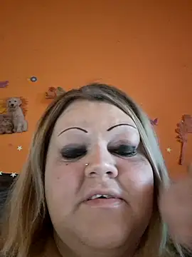 ducicsajsziii online show from 04.13.26