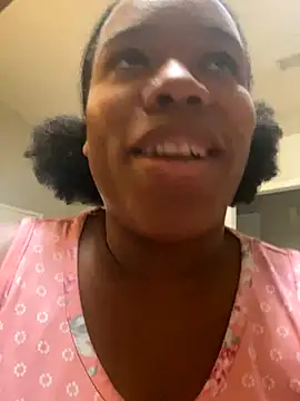 Snapshot of babygirllove8 chatting on 10.24.25 babygirllove8 online show from 10.24.25