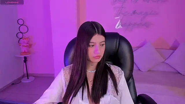 Snapshot of AlessiaCorleone_ chatting on 12.27.24 AlessiaCorleone  online show from 12.27.24