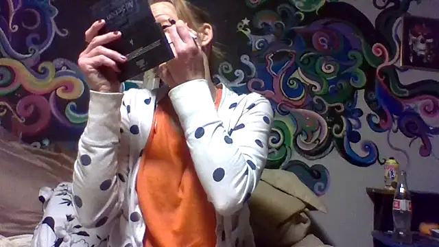 Snapshot of 4EyedSluttyGinger chatting on 03.15.25 4EyedSluttyGinger online show from 03.15.25