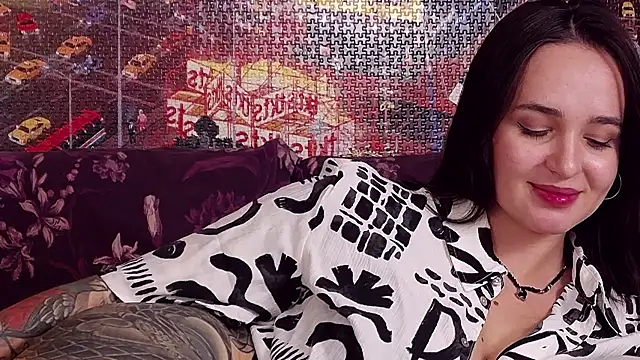 MeIisaLove online show from 06.13.26