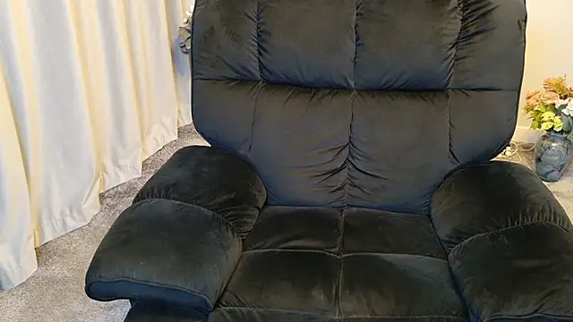 maggiemilff online show from 04.06.26