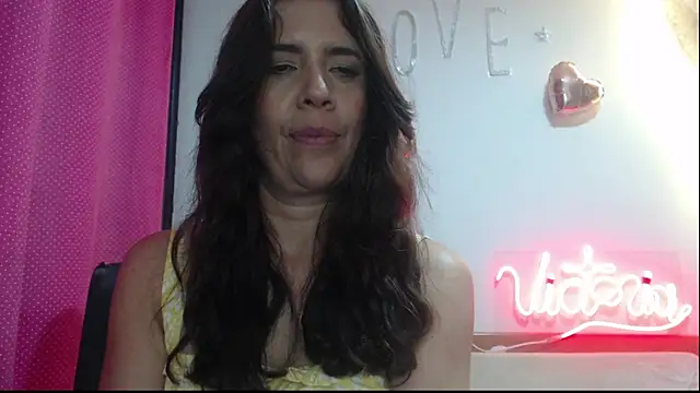 Victoria meester online show from 03.04.25