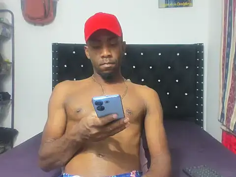 Snapshot of x_Jeiron_20BigCock_x chatting on 03.19.25 x Jeiron 20BigCock x online show from 03.19.25