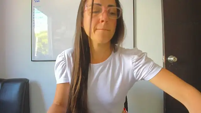 Snapshot of squirttati33 chatting on 10.24.25 squirttati33 online show from 10.24.25