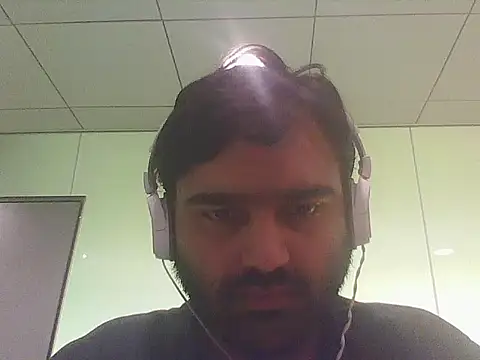 Snapshot of JohnBond009 chatting on 06.19.26 JohnBond009 online show from 06.19.26