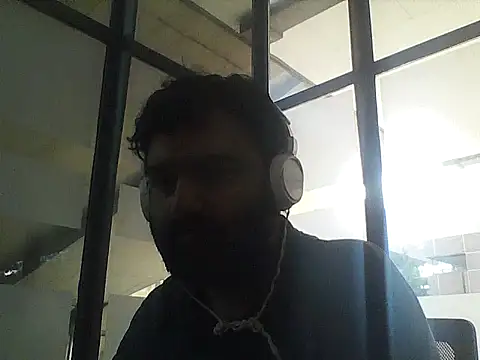 Snapshot of JohnBond009 chatting on 07.14.26 JohnBond009 online show from 07.14.26