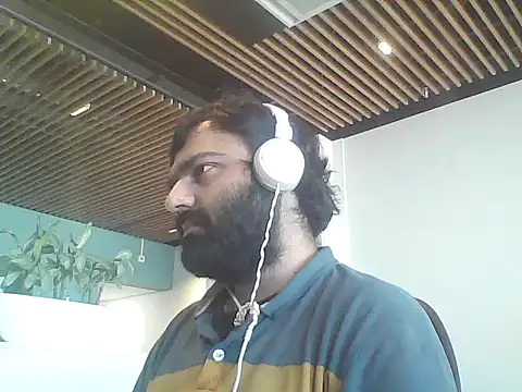 Snapshot of JohnBond009 chatting on 07.16.26 JohnBond009 online show from 07.16.26