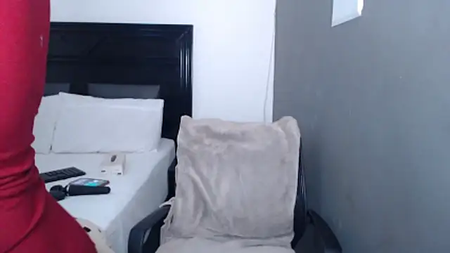 NikkiDickSavage online show from 06.07.26
