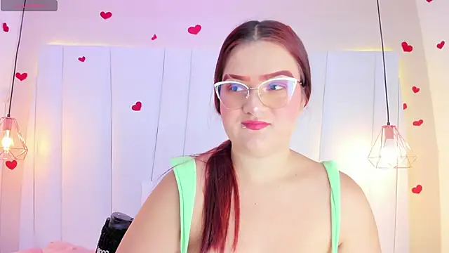 MelanieKlaus online show from 10.17.25