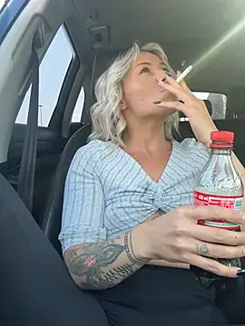 Snapshot of petrouchkaaa_ chatting on 03.20.26 petrouchkaaa online show from 03.20.26