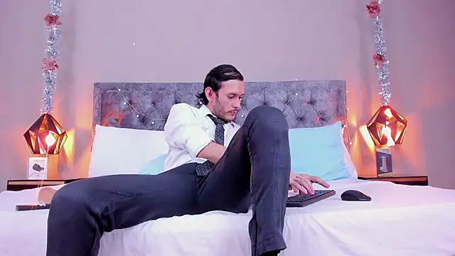 jeanpiere  online show from 12.19.24