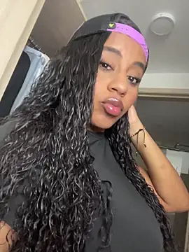 Snapshot of charlotteeruss chatting on 01.08.26 charlotteeruss online show from 01.08.26