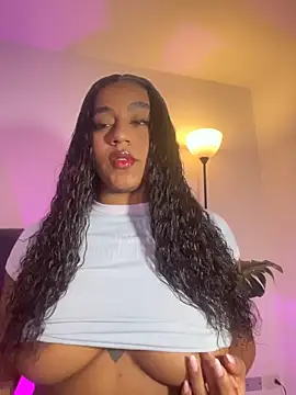 Snapshot of charlotteeruss chatting on 02.03.26 charlotteeruss online show from 02.03.26