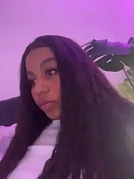 Snapshot of charlotteeruss chatting on 02.13.26 charlotteeruss online show from 02.13.26