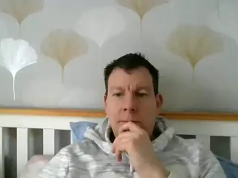 Snapshot of calibersmith chatting on 02.27.25 calibersmith online show from 02.27.25