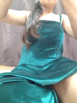 Snapshot of Roshni_98 chatting on 02.18.25 Roshni 98 online show from 02.18.25