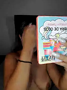 LarissaGaby01 online show from 12.12.24