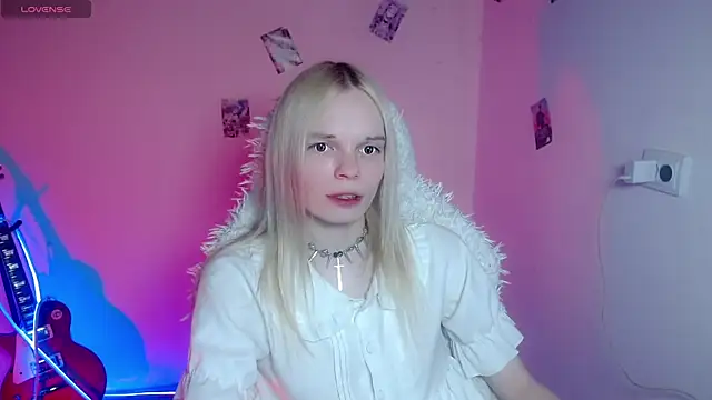 Emily Nyaffee online show from 03.30.26