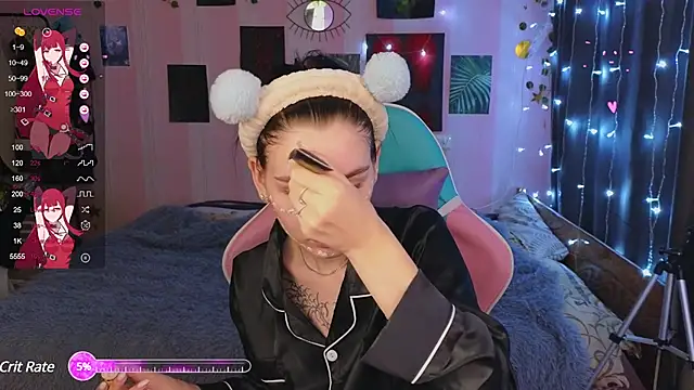 Snapshot of Amanda_Tender chatting on 12.08.24 Amanda Tender online show from 12.08.24