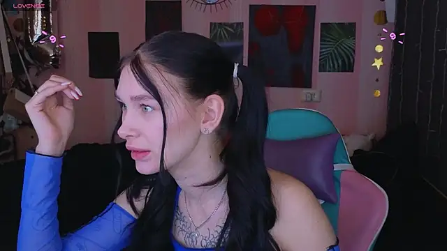 Snapshot of Amanda_Tender chatting on 03.19.25 Amanda Tender online show from 03.19.25