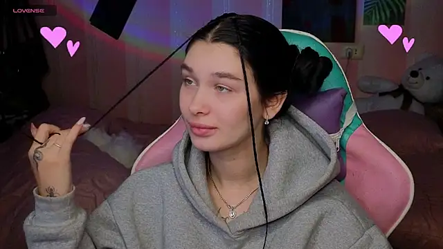 Snapshot of Amanda_Tender chatting on 11.03.25 Amanda Tender online show from 11.03.25