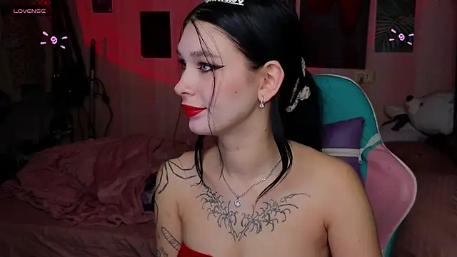 Snapshot of Amanda_Tender chatting on 11.07.25 Amanda Tender online show from 11.07.25