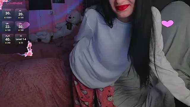 Snapshot of Amanda_Tender chatting on 11.26.25 Amanda Tender online show from 11.26.25