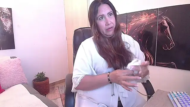amalia brunette online show from 07.23.26