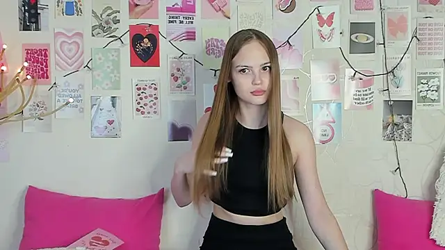 Snapshot of little_radiant_sun chatting on 02.20.26 little radiant sun online show from 02.20.26