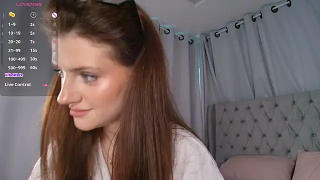 Snapshot of Skinny_Alice chatting on 05.29.26 Skinny Alice online show from 05.29.26