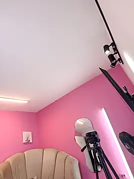 Shanelle   online show from 11.12.25