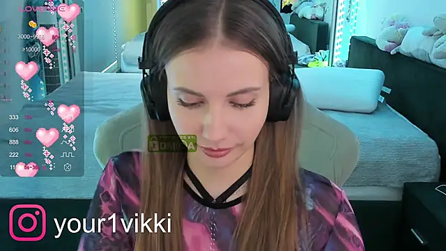 Snapshot of Vikki_Cheese chatting on 01.25.25 Vikki Cheese online show from 01.25.25