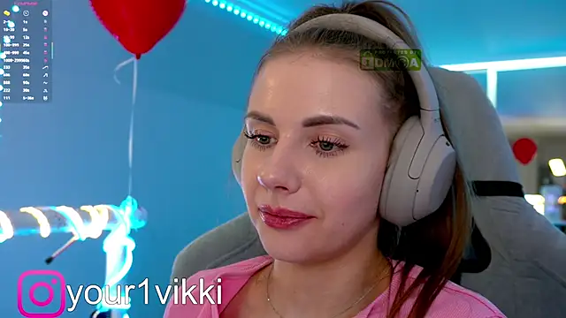 Snapshot of Vikki_Cheese chatting on 02.23.25 Vikki Cheese online show from 02.23.25